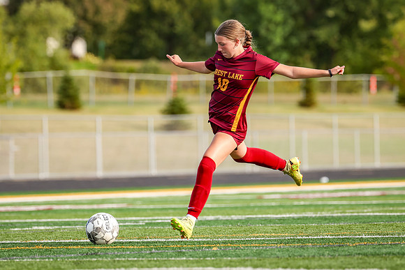 0586 Forest Lake Varsity Soccer