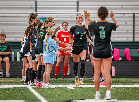 0127 Mounds View vs Hill Murray-Edit
