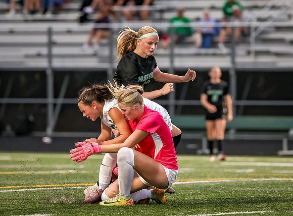 0695 Mounds View vs Hill Murray-Edit