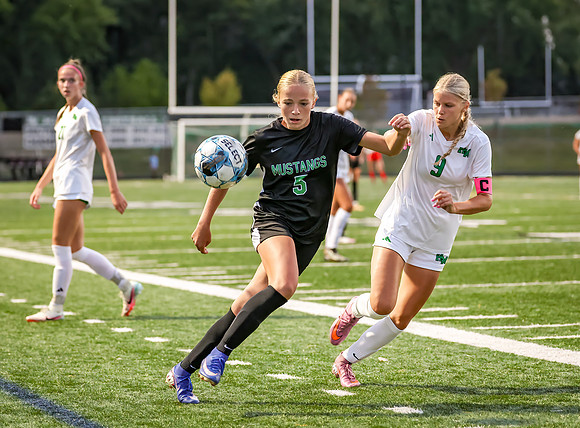 0767 Mounds View vs Hill Murray-Edit