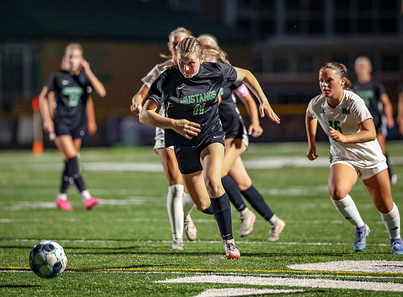 1221 Mounds View vs Hill Murray-Edit