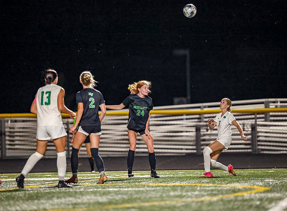 1460 Mounds View vs Hill Murray-Edit