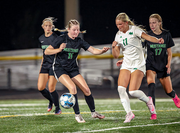 1577 Mounds View vs Hill Murray-Edit