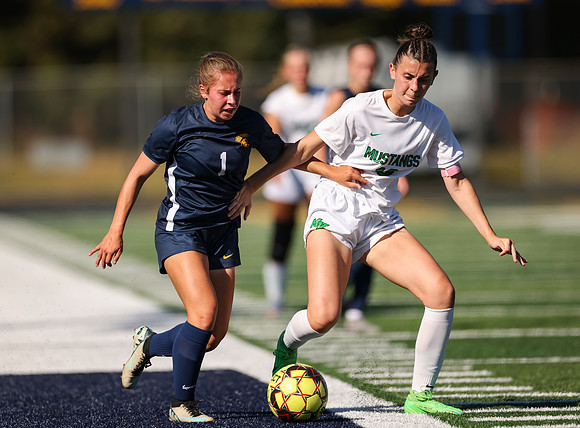 Mounds View vs Mahtomedi Girls Varisty Soccer 171