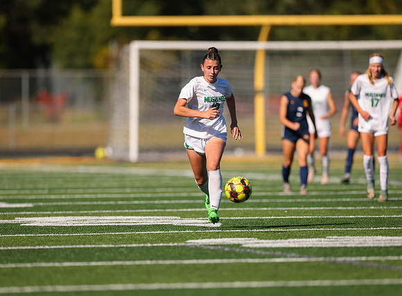 Mounds View vs Mahtomedi Girls Varisty Soccer 190