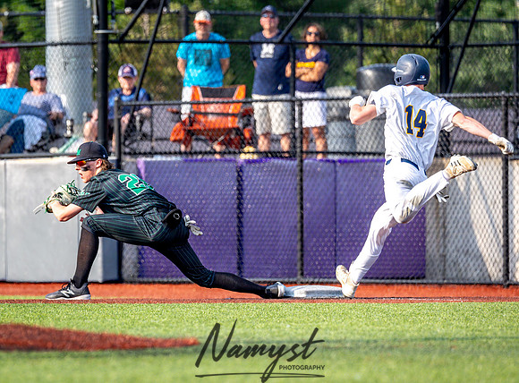 Mahtomedi vs Hill-Murray Baseball 78