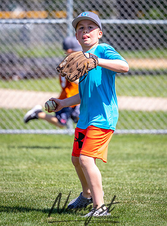 Centennial vs Mahtomedi Varsity Baseball 21