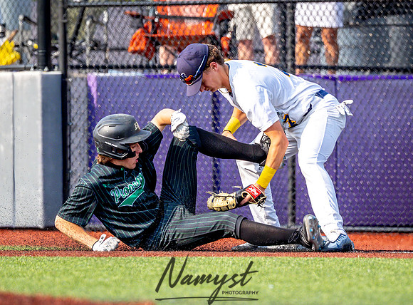Mahtomedi vs Hill-Murray Baseball 68