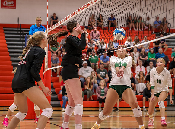 Centennial vs Mounds View Girls Varsity Volleyball 81