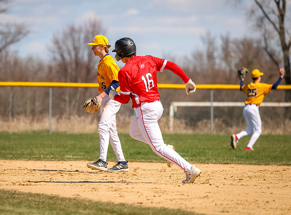 Centennial vs Mahtomedi JV Baseball_841
