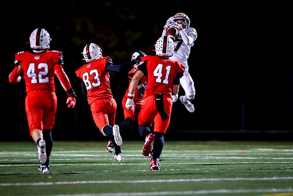 Centennial vs Rochester Mayo Varsity Football 240