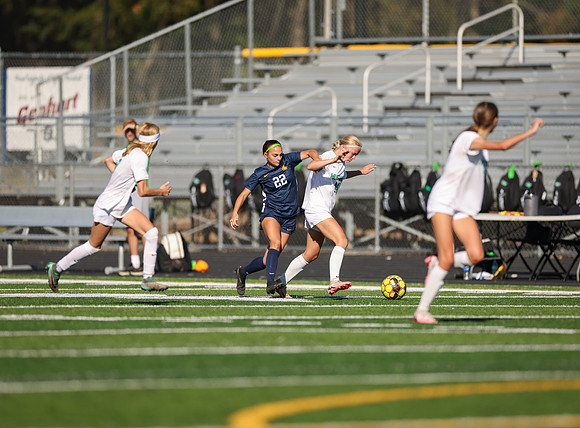 Mounds View vs Mahtomedi Girls Varisty Soccer 240