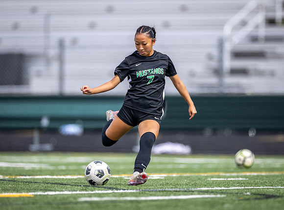 Mounds View vs Blaine Varsity Soccer 32