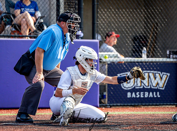 Mahtomedi vs Hill-Murray Baseball 22