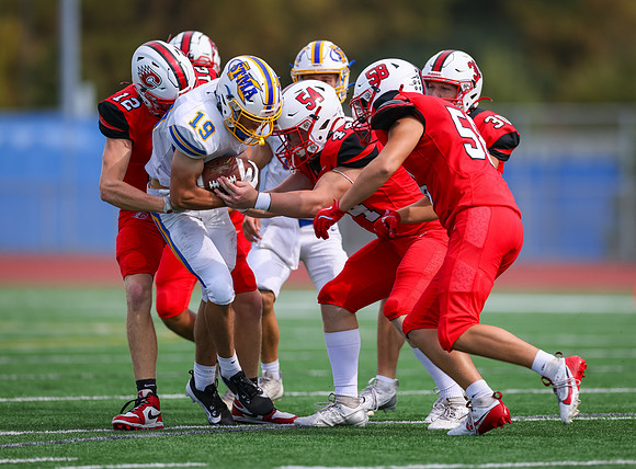 Centennial vs STMA JV Football 304
