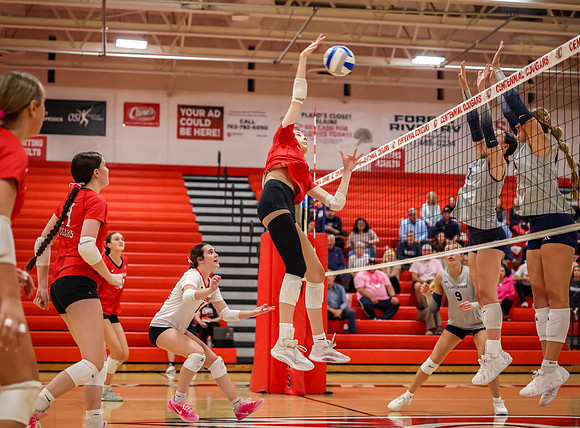 1389 Centennial vs Champlin Varsity