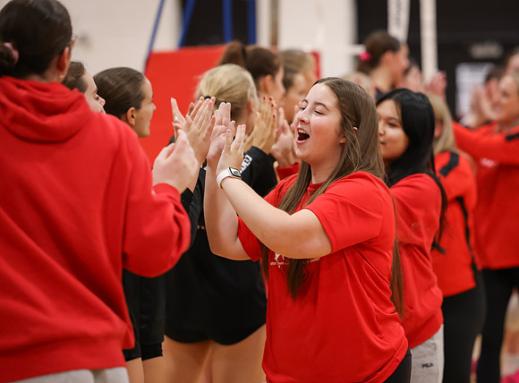 Centennial vs Hopkins Girls Varsity Volleyball 190