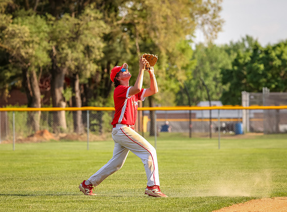 832 Centennial vs Eden Prairie 9th Grade Baseball Baseball