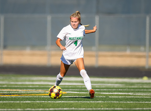 Mounds View vs Mahtomedi Girls Varisty Soccer 144