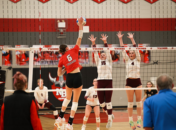 Centennial vs Anoka Girls Varsity Volleyball 207