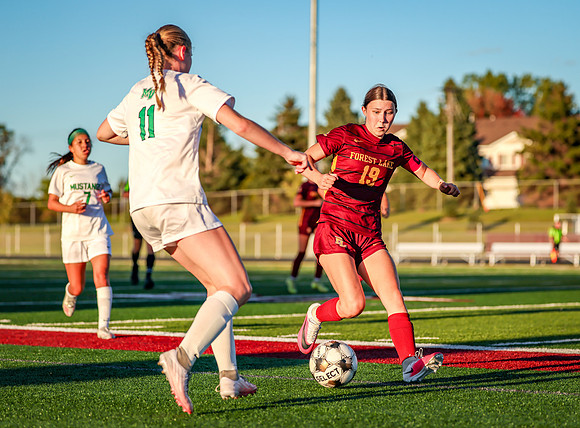 0933 Forest Lake vs Mounds View