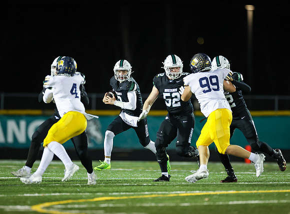 Mounds View vs Prior Lake Varsity Football 160