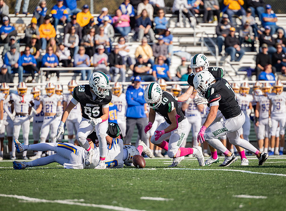 Mounds View vs STMA Varsity Football 301