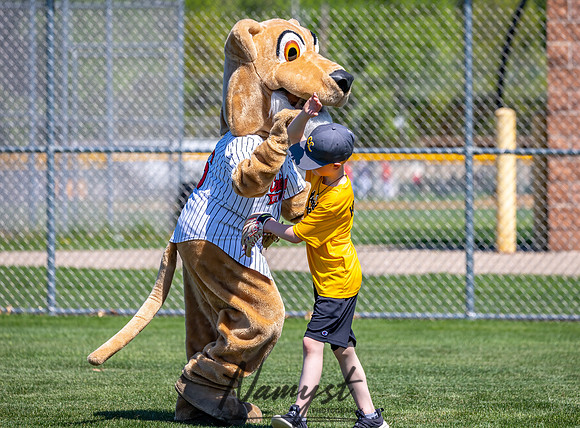 Centennial vs Mahtomedi Varsity Baseball 24