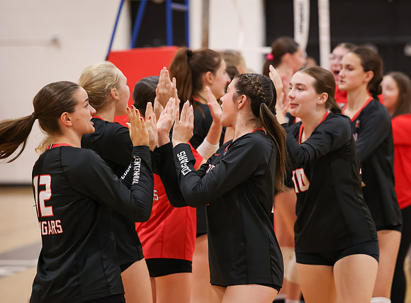 Centennial vs Hopkins Girls Varsity Volleyball 187