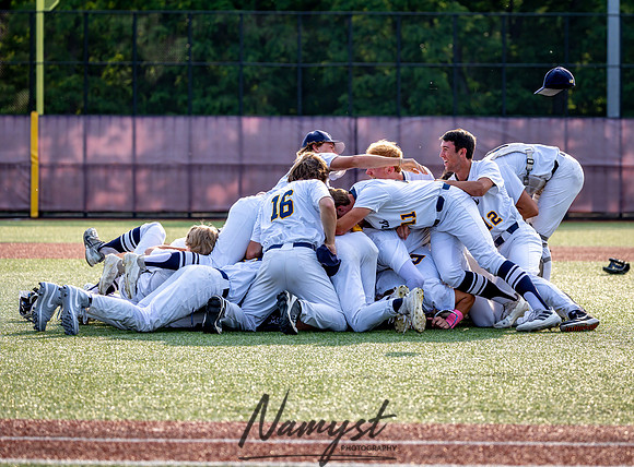Mahtomedi vs Hill-Murray Baseball 111