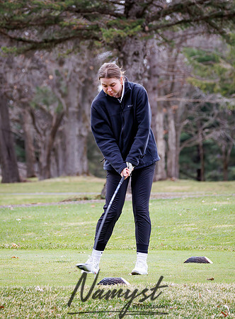 Centennial Girls Varsity Golf 77