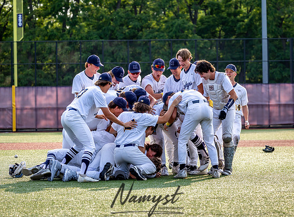 Mahtomedi vs Hill-Murray Baseball 102