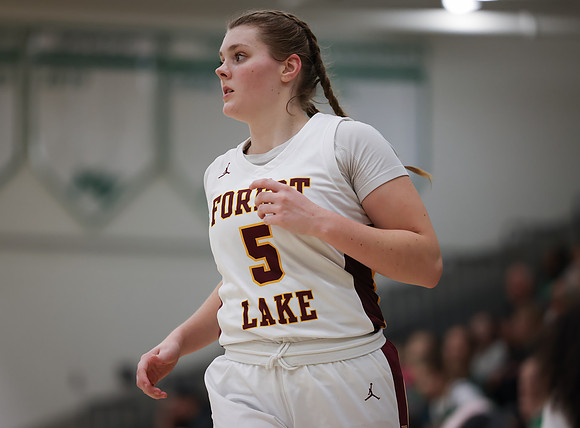 Mounds View vs Forest Lake Varsity Basketball 136