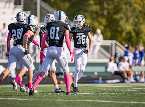Mounds View vs STMA Varsity Football 308