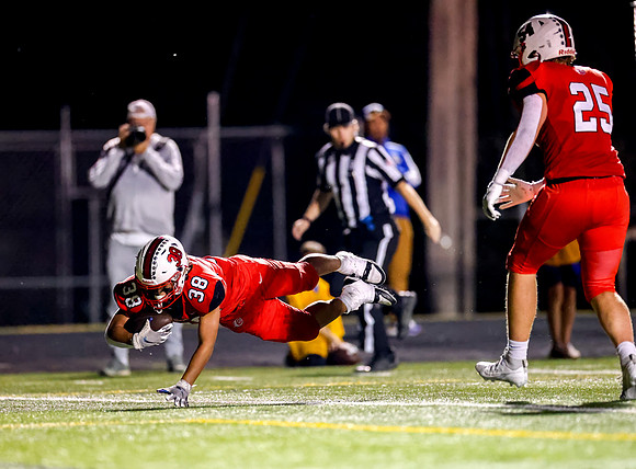 Centennial vs STMA Varsity Football 345