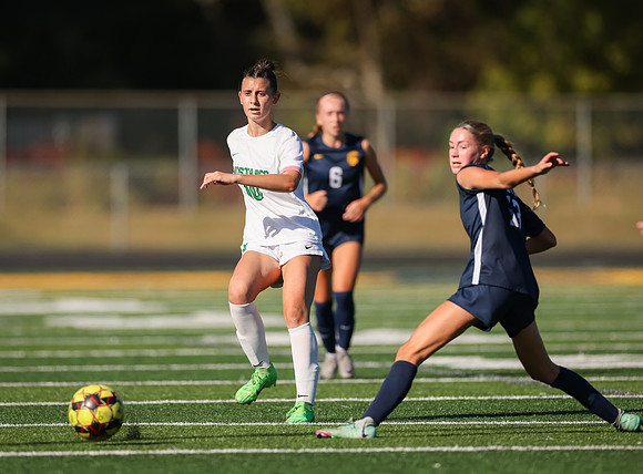 Mounds View vs Mahtomedi Girls Varisty Soccer 302