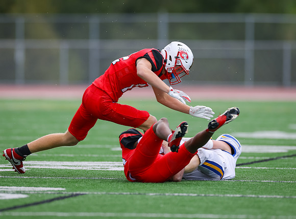 Centennial vs STMA JV Football 244