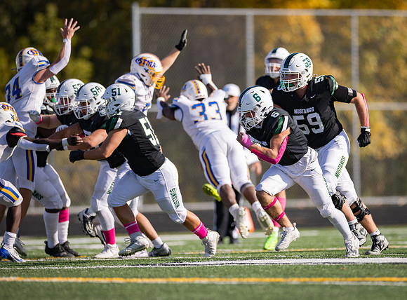 Mounds View vs STMA Varsity Football 286