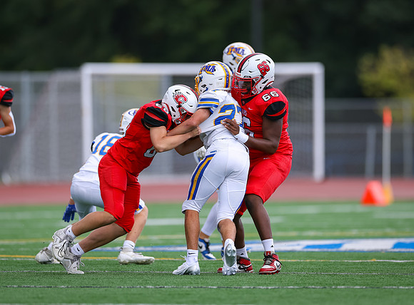 Centennial vs STMA JV Football 213
