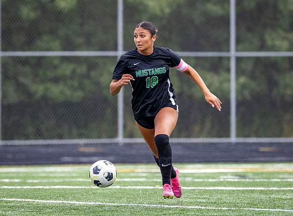 Mounds View vs Blaine Varsity Soccer 90
