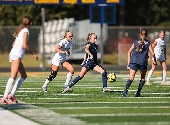 Mounds View vs Mahtomedi Girls Varisty Soccer 143