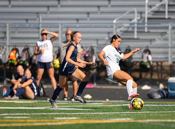 Mounds View vs Mahtomedi Girls Varisty Soccer 40