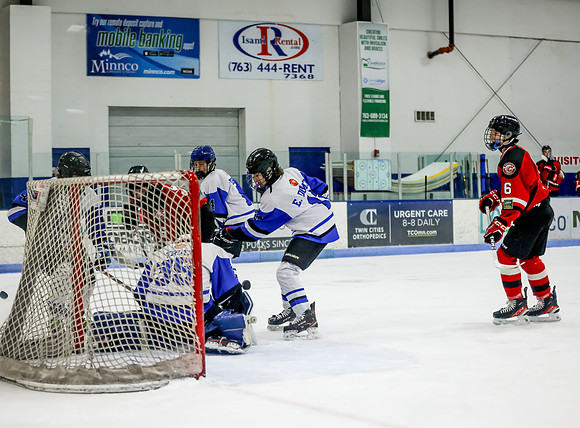 Centennial vs Cambridge Isanti Hockey 212