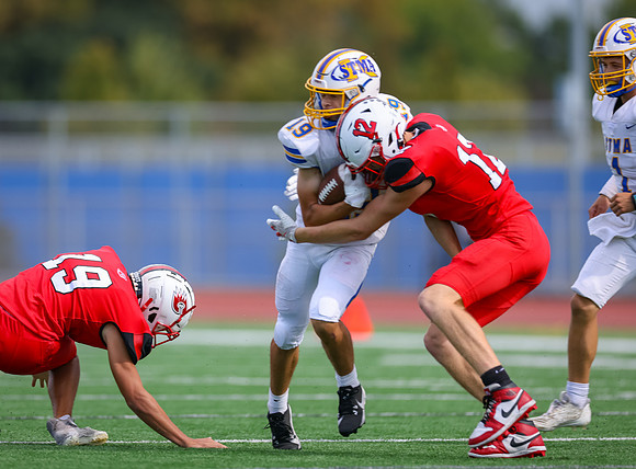 Centennial vs STMA JV Football 297