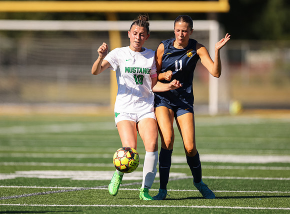Mounds View vs Mahtomedi Girls Varisty Soccer 116