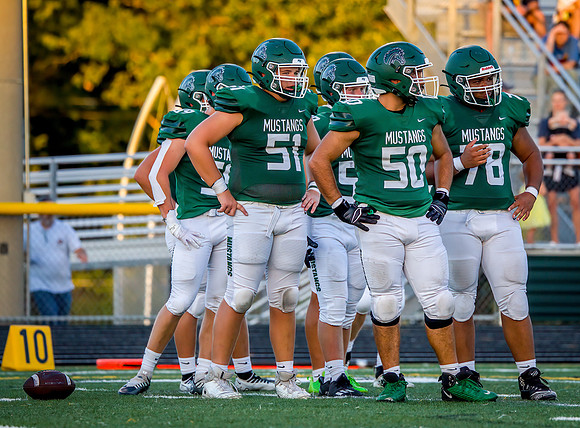 Mounds View vs Totino Grace Varsity Football 176