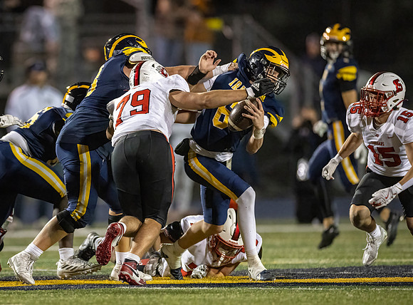 Centennial vs Rosemount Varsity Football 192