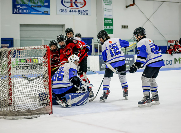 Centennial vs Cambridge Isanti Hockey 189