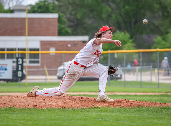Centennial vs Mahtomedi Baseball 456