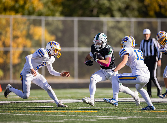 Mounds View vs STMA Varsity Football 326